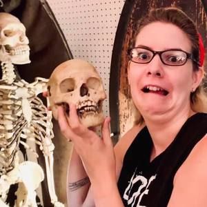 Meet your Posher, Caitlyn